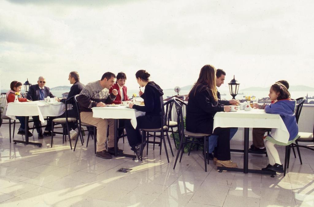 Maltepe Grand Hotel Istanbul Bagian luar foto