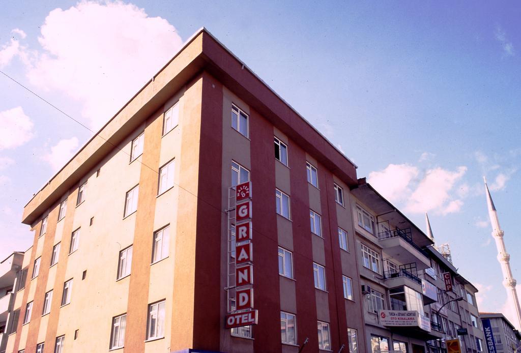 Maltepe Grand Hotel Istanbul Bagian luar foto